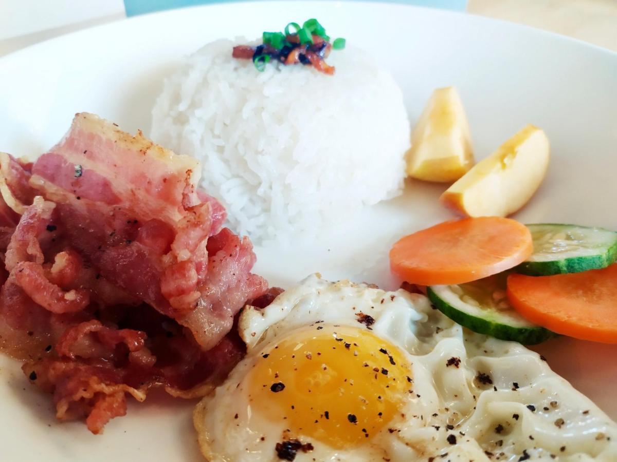 Hometel Barrio House Mactan Lapu-Lapu City Bagian luar foto