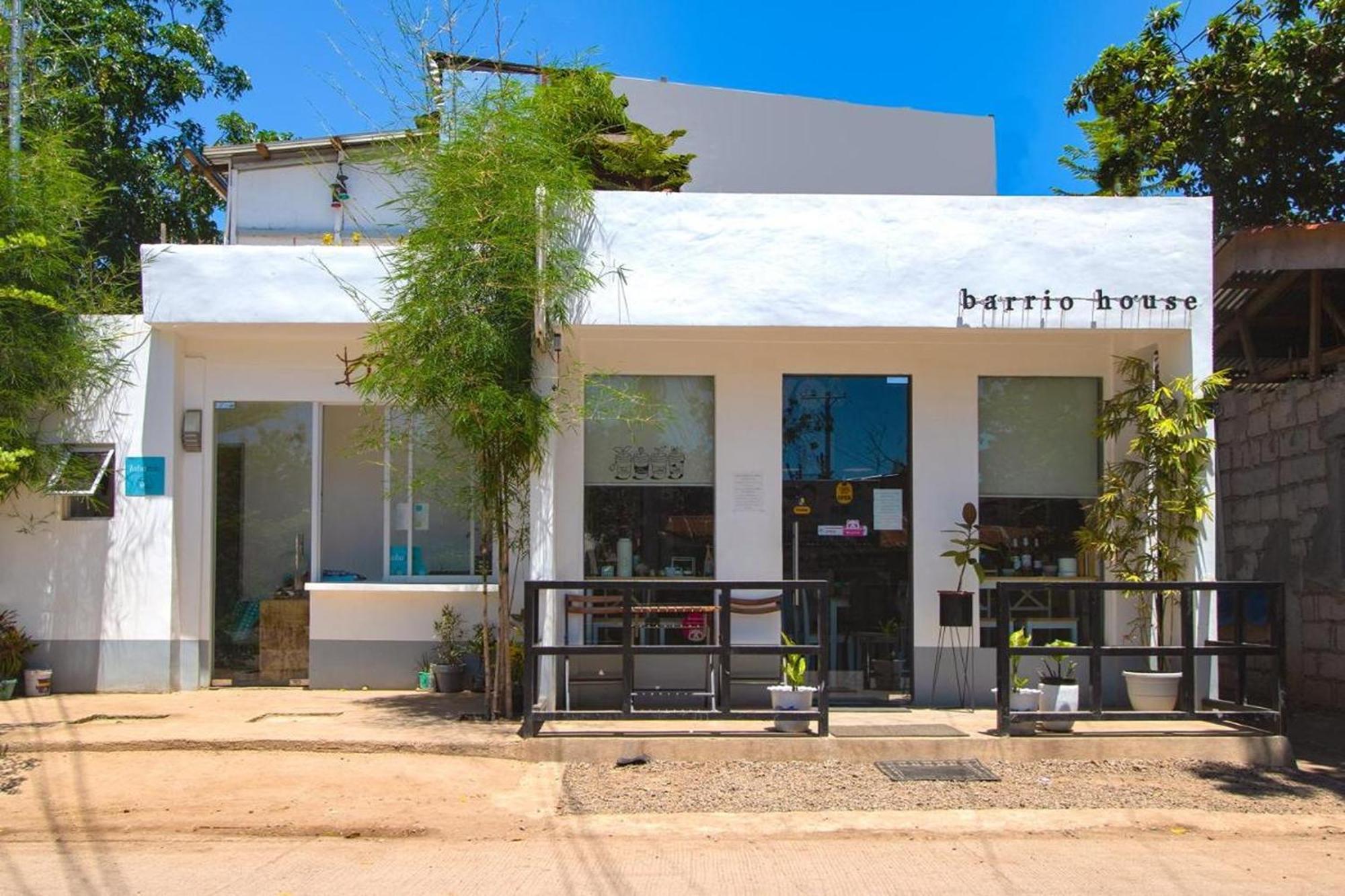Hometel Barrio House Mactan Lapu-Lapu City Bagian luar foto